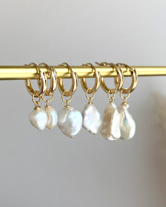 Ladies earrings creative pieces-Keshi Pearl Huggie Hoop Earrings