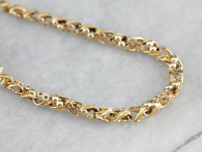 Ladies rings luxurious designs-Ornate Twisted Link Gold Chain Necklace