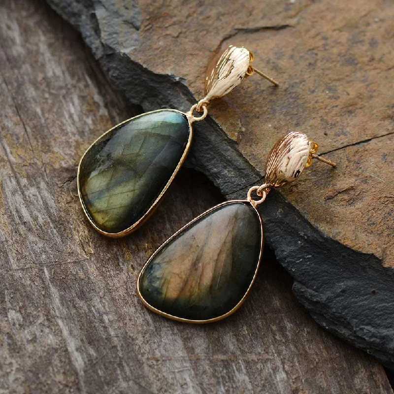 Ladies earrings luxurious appeal-Handmade Labradorite Earrings