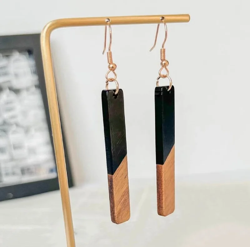 Ladies earrings party wear-Beautiful Black Resin and Wooden Bar Earrings