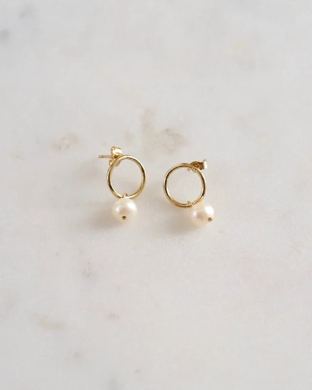 Ladies earrings party wear-Circle pearl earrings